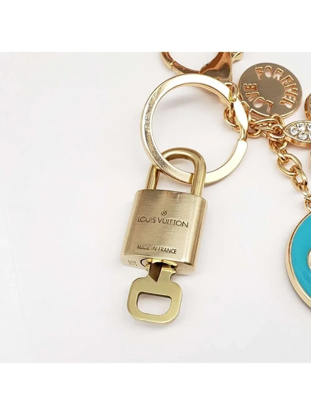 LV Gold Padlock Authentic 🔑 Luxury Bag Charm w/ Unbranded Flower Keychain